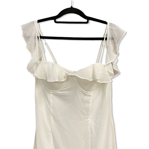 NWT More To Come Adriana Gown White chiffon maxi ruffle Revolve L - Picture 4 of 8